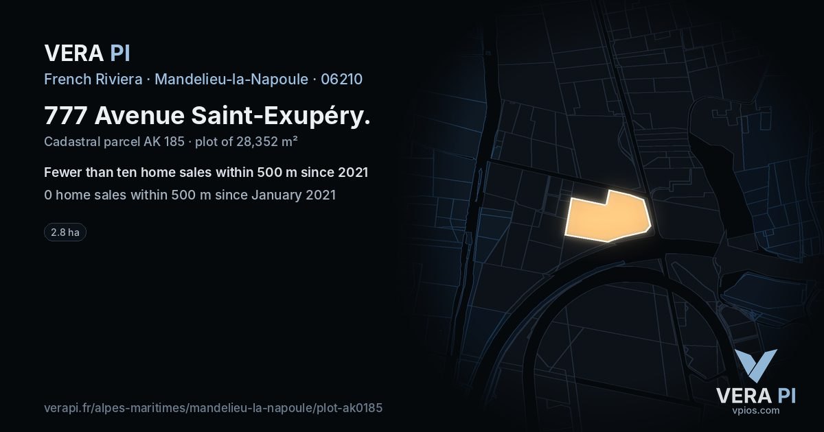777 Avenue Saint-Exupéry, Mandelieu-la-Napoule at night – the plot lit, the parcels around coloured by the prices near them
