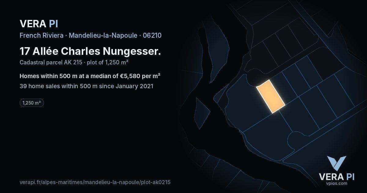 17 Allée Charles Nungesser, Mandelieu-la-Napoule at night – the plot lit, the parcels around coloured by the prices near them
