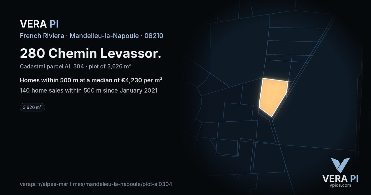 280 Chemin Levassor, Mandelieu-la-Napoule at night – the plot lit, the parcels around coloured by the prices near them