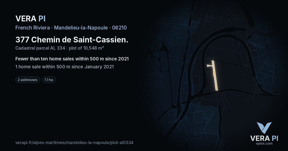 377 Chemin de Saint-Cassien, Mandelieu-la-Napoule at night – the plot lit, the parcels around coloured by the prices near them