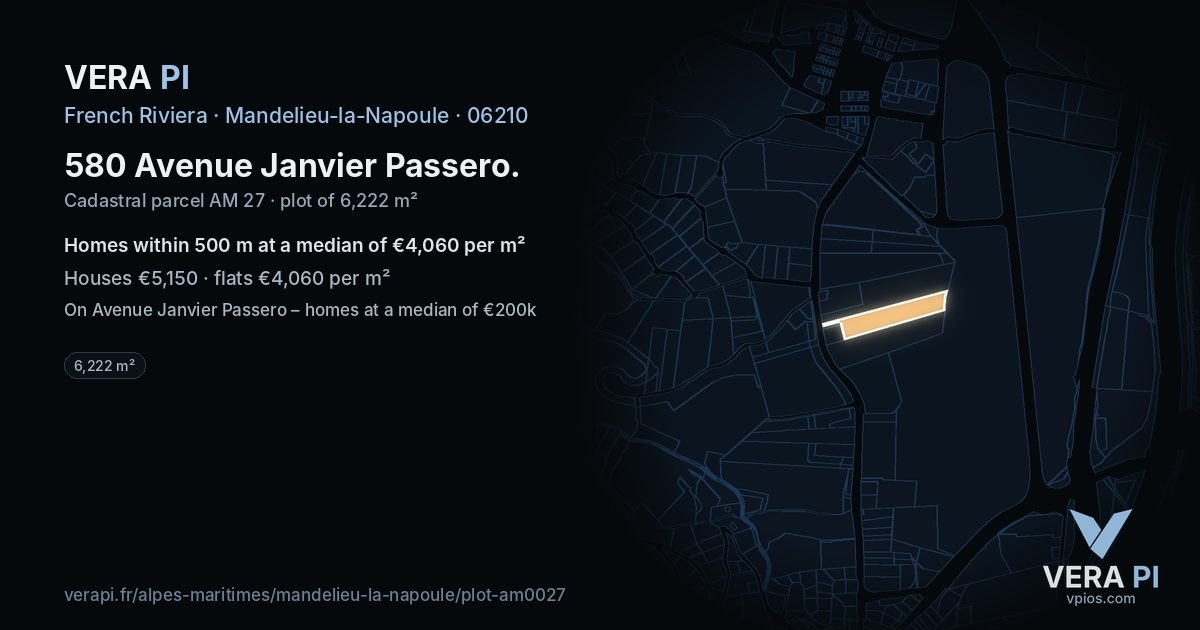 580 Avenue Janvier Passero, Mandelieu-la-Napoule at night – the plot lit, the parcels around coloured by the prices near them