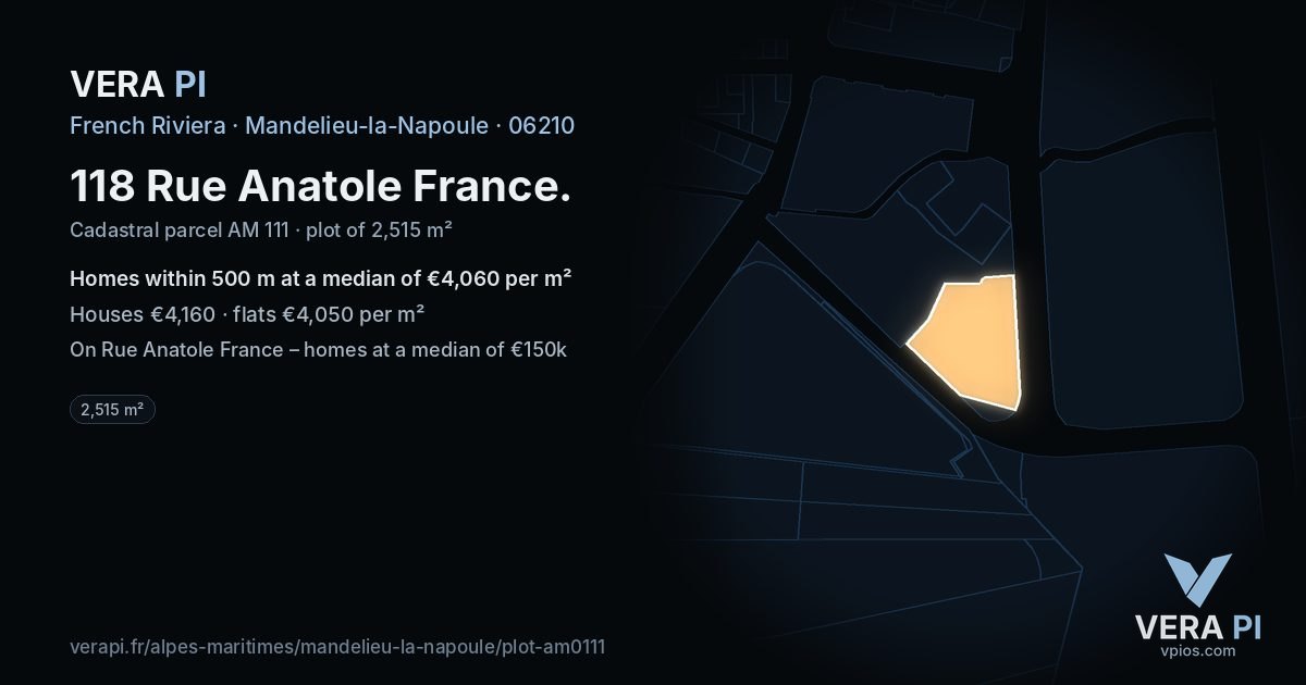 118 Rue Anatole France, Mandelieu-la-Napoule at night – the plot lit, the parcels around coloured by the prices near them