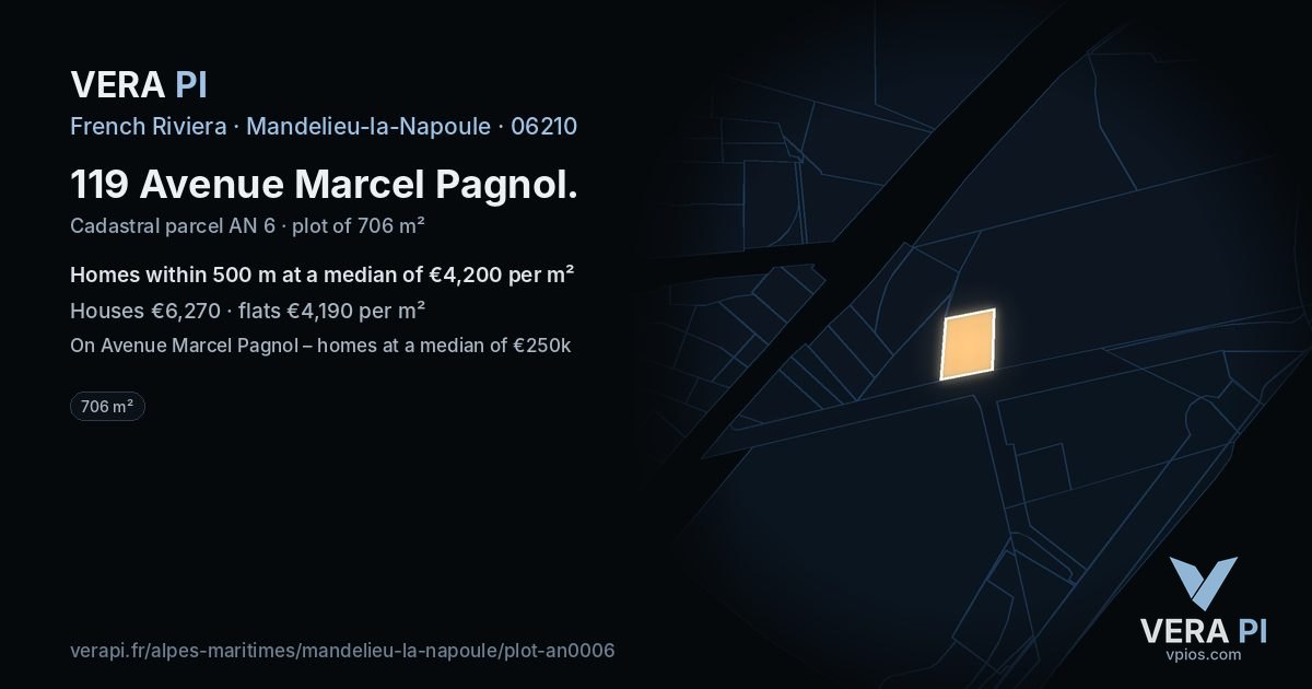 119 Avenue Marcel Pagnol, Mandelieu-la-Napoule at night – the plot lit, the parcels around coloured by the prices near them