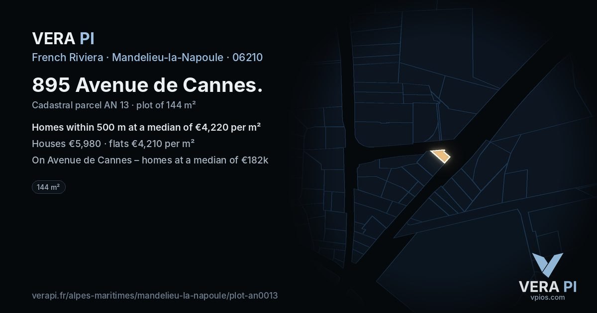 895 Avenue de Cannes, Mandelieu-la-Napoule at night – the plot lit, the parcels around coloured by the prices near them