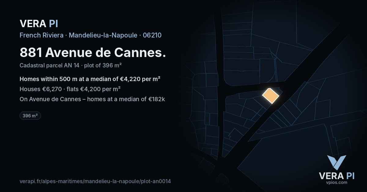 881 Avenue de Cannes, Mandelieu-la-Napoule at night – the plot lit, the parcels around coloured by the prices near them