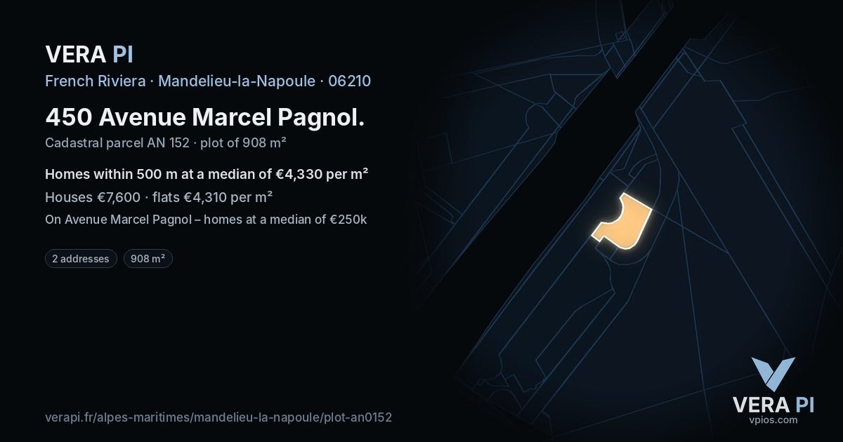 450 Avenue Marcel Pagnol, Mandelieu-la-Napoule at night – the plot lit, the parcels around coloured by the prices near them