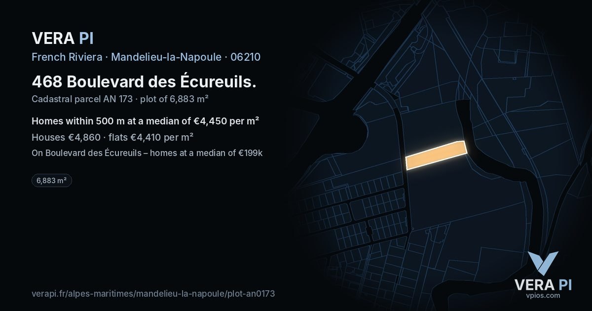 468 Boulevard des Écureuils, Mandelieu-la-Napoule at night – the plot lit, the parcels around coloured by the prices near them