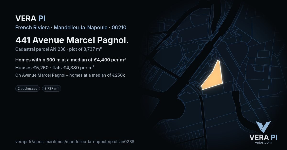 441 Avenue Marcel Pagnol, Mandelieu-la-Napoule at night – the plot lit, the parcels around coloured by the prices near them