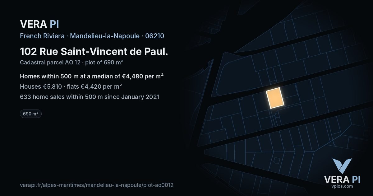 102 Rue Saint-Vincent de Paul, Mandelieu-la-Napoule at night – the plot lit, the parcels around coloured by the prices near them