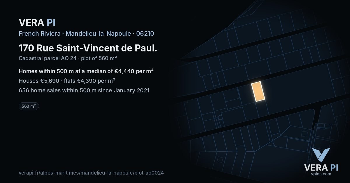 170 Rue Saint-Vincent de Paul, Mandelieu-la-Napoule at night – the plot lit, the parcels around coloured by the prices near them