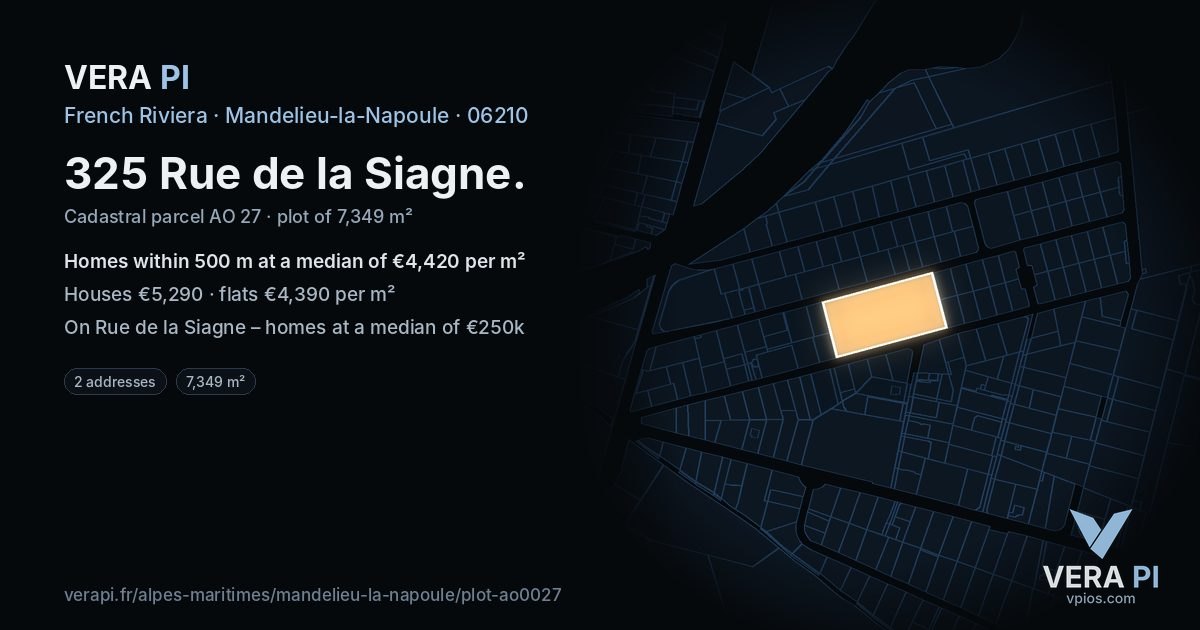325 Rue de la Siagne, Mandelieu-la-Napoule at night – the plot lit, the parcels around coloured by the prices near them