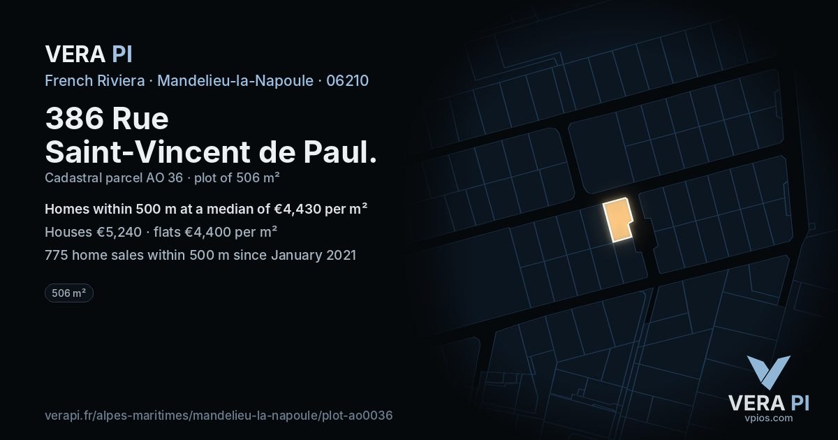 386 Rue Saint-Vincent de Paul, Mandelieu-la-Napoule at night – the plot lit, the parcels around coloured by the prices near them