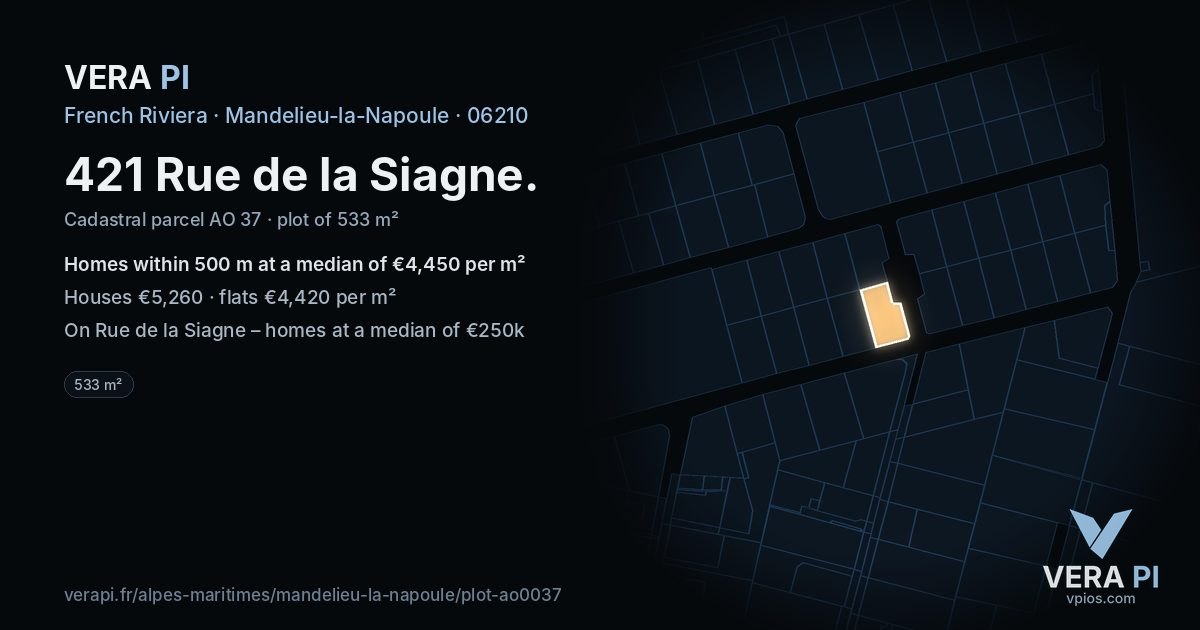 421 Rue de la Siagne, Mandelieu-la-Napoule at night – the plot lit, the parcels around coloured by the prices near them