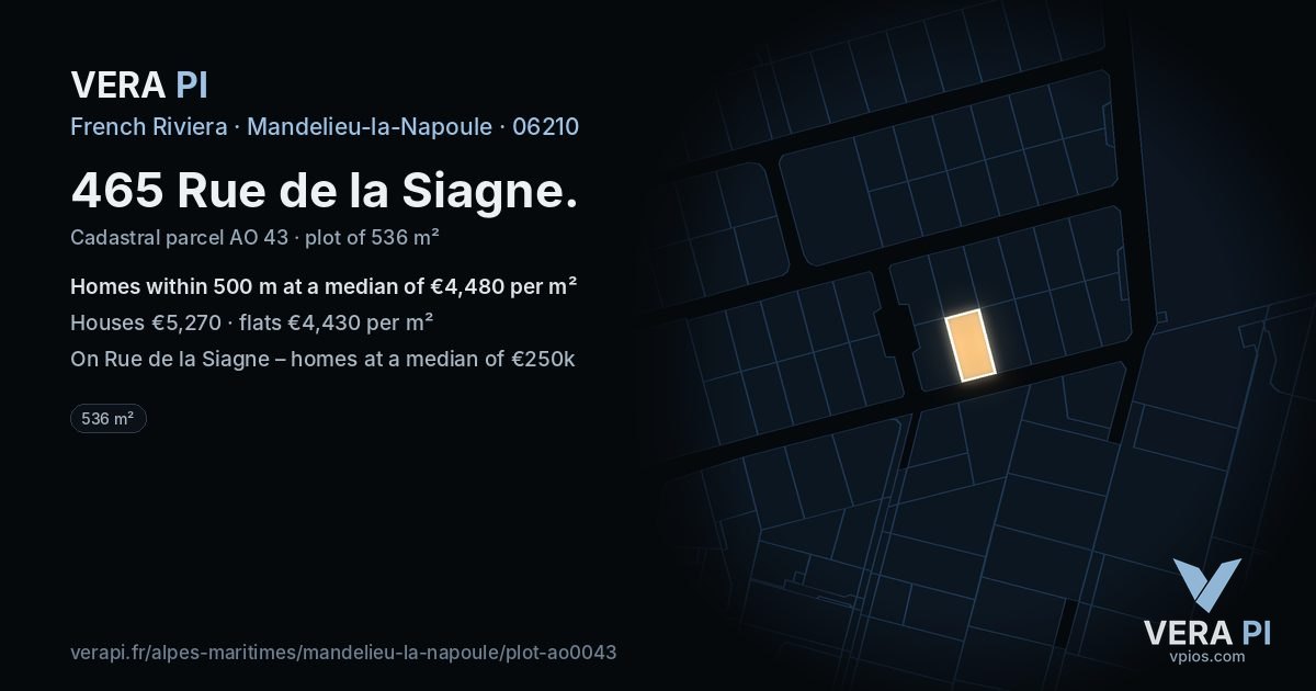 465 Rue de la Siagne, Mandelieu-la-Napoule at night – the plot lit, the parcels around coloured by the prices near them