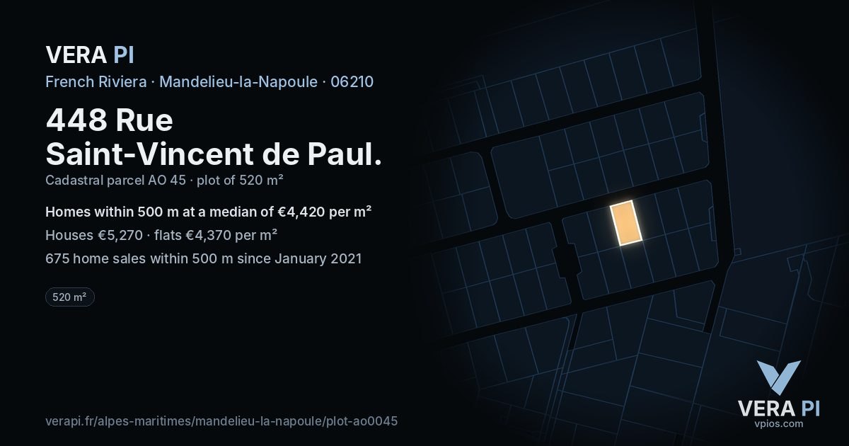 448 Rue Saint-Vincent de Paul, Mandelieu-la-Napoule at night – the plot lit, the parcels around coloured by the prices near them
