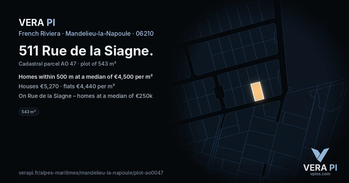511 Rue de la Siagne, Mandelieu-la-Napoule at night – the plot lit, the parcels around coloured by the prices near them