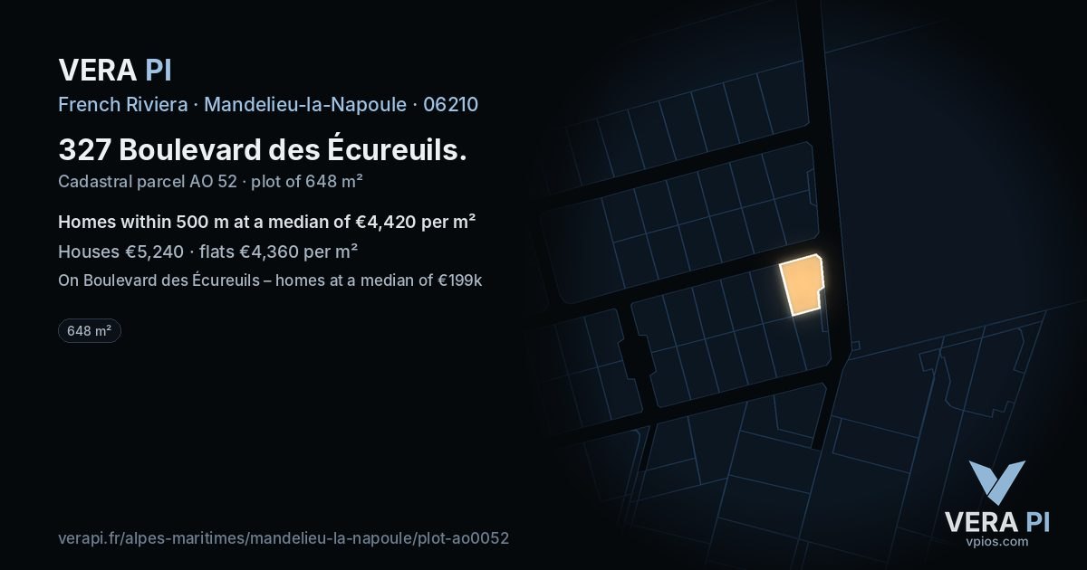 327 Boulevard des Écureuils, Mandelieu-la-Napoule at night – the plot lit, the parcels around coloured by the prices near them