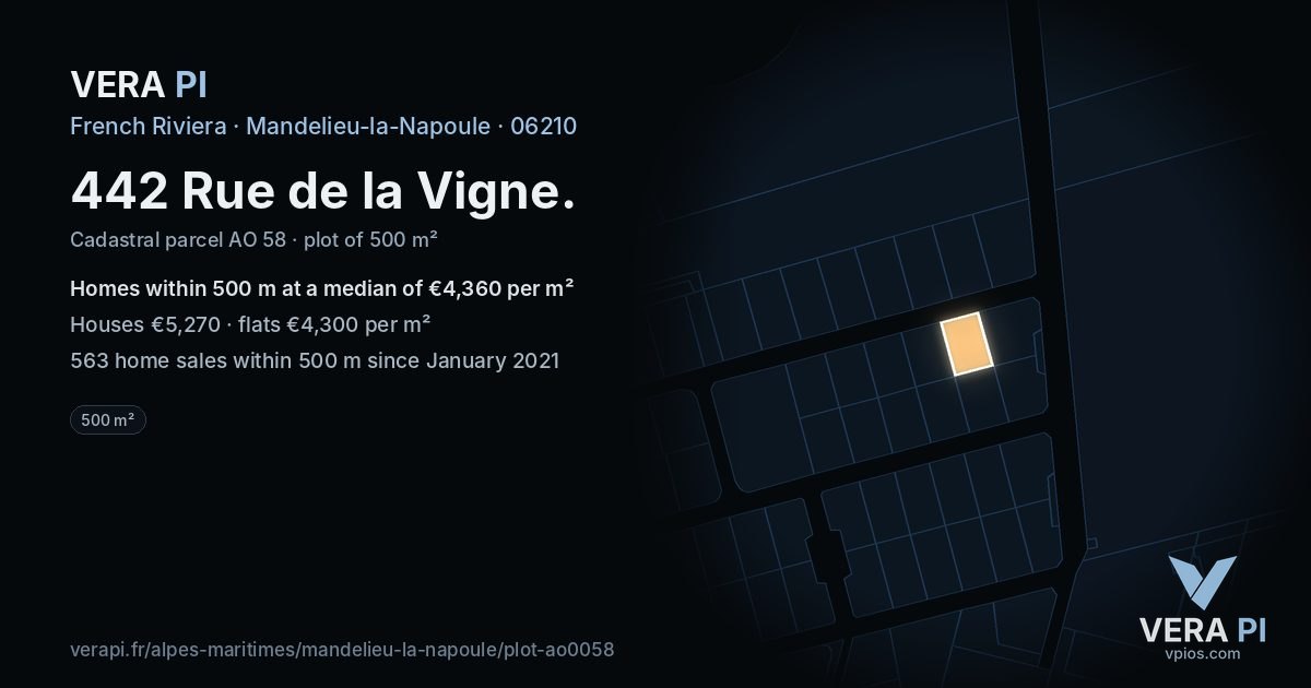 442 Rue de la Vigne, Mandelieu-la-Napoule at night – the plot lit, the parcels around coloured by the prices near them