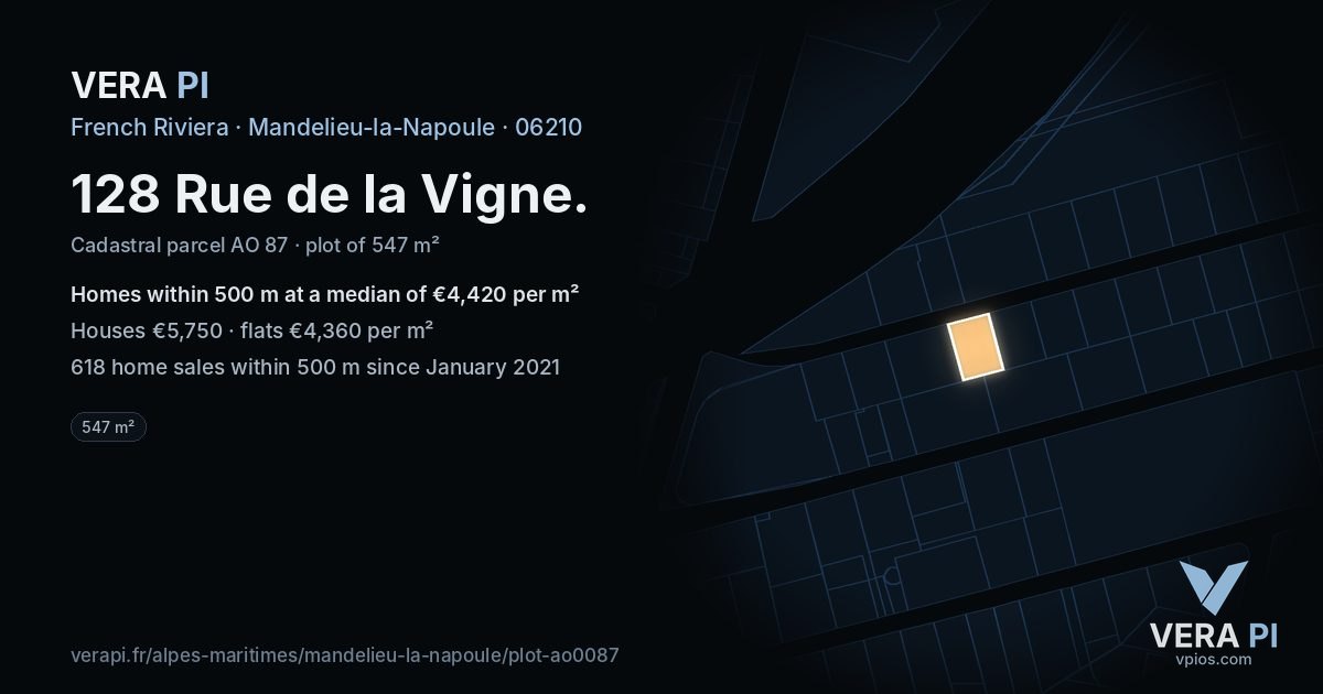 128 Rue de la Vigne, Mandelieu-la-Napoule at night – the plot lit, the parcels around coloured by the prices near them