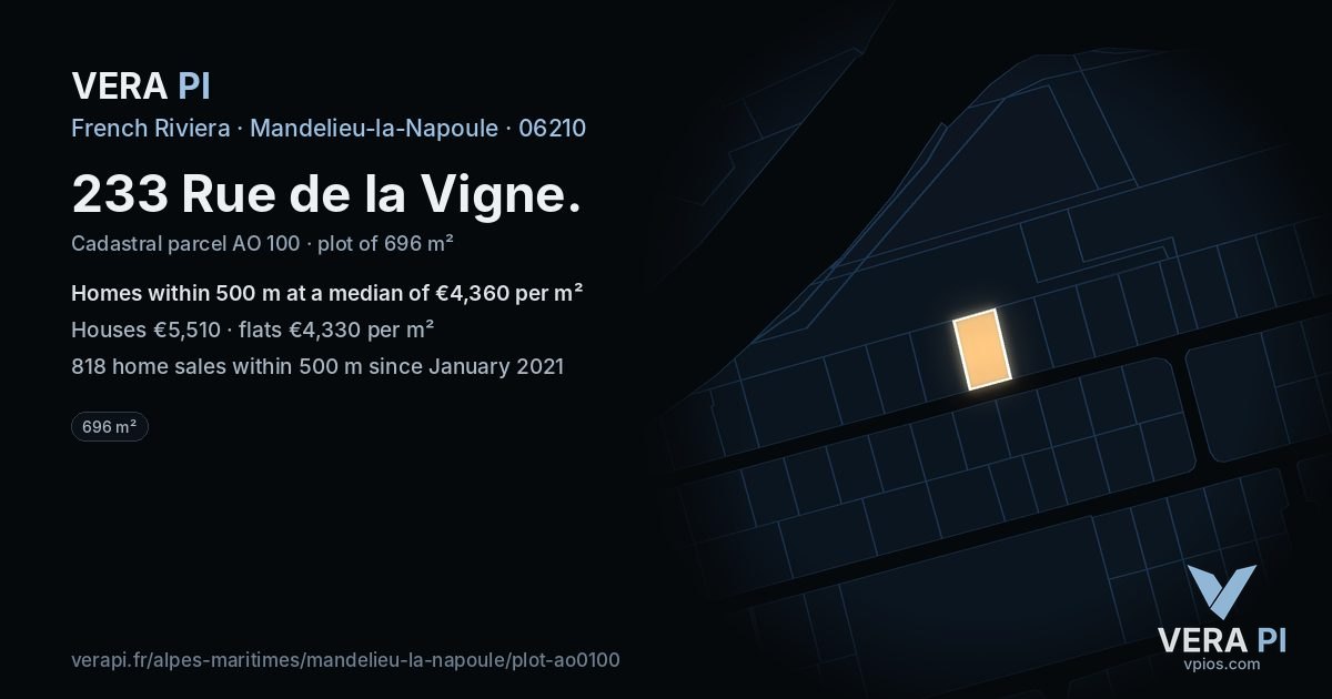 233 Rue de la Vigne, Mandelieu-la-Napoule at night – the plot lit, the parcels around coloured by the prices near them