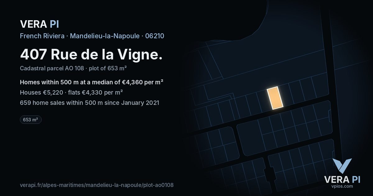 407 Rue de la Vigne, Mandelieu-la-Napoule at night – the plot lit, the parcels around coloured by the prices near them