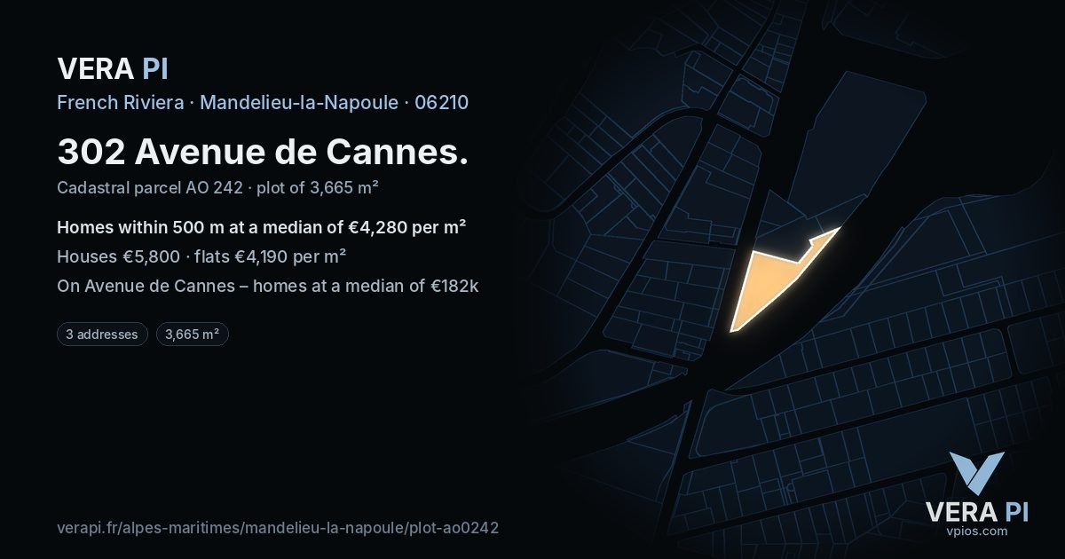 302 Avenue de Cannes, Mandelieu-la-Napoule at night – the plot lit, the parcels around coloured by the prices near them