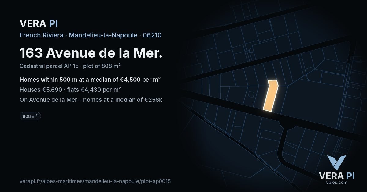 163 Avenue de la Mer, Mandelieu-la-Napoule at night – the plot lit, the parcels around coloured by the prices near them