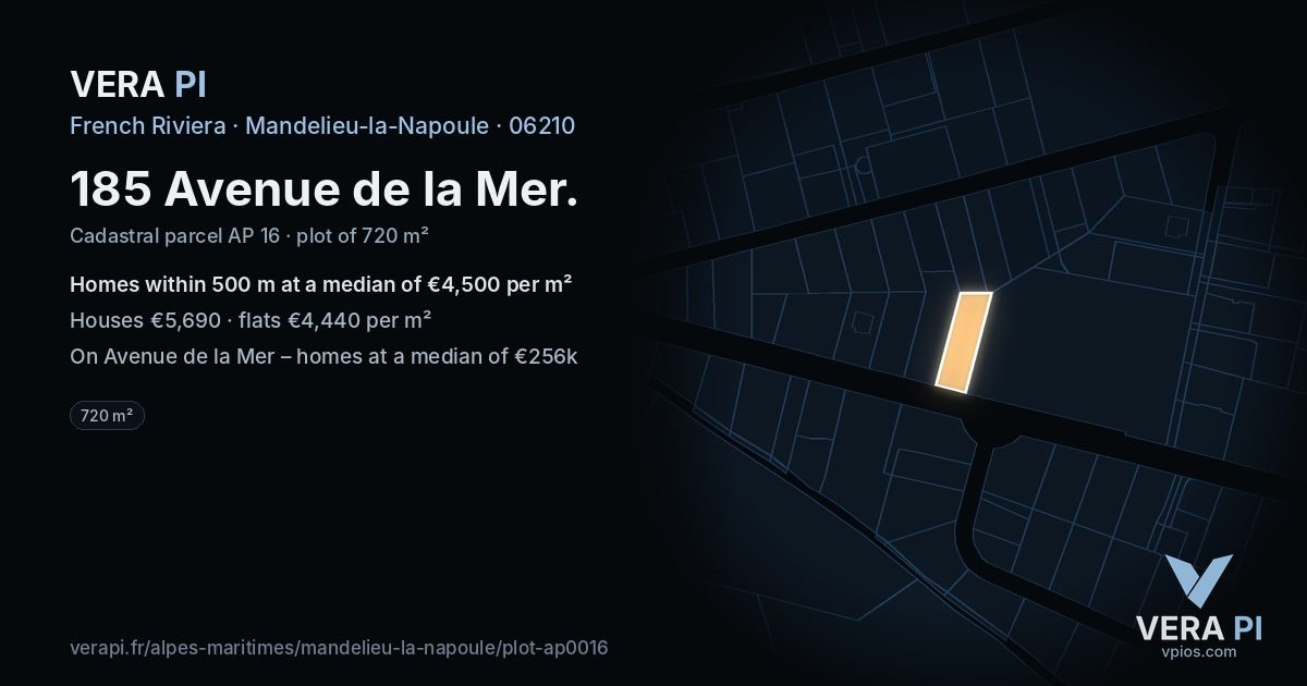 185 Avenue de la Mer, Mandelieu-la-Napoule at night – the plot lit, the parcels around coloured by the prices near them