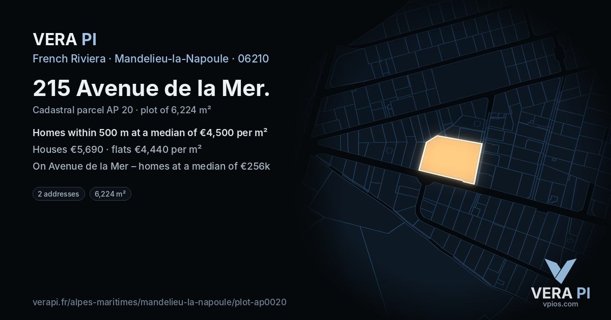 215 Avenue de la Mer, Mandelieu-la-Napoule at night – the plot lit, the parcels around coloured by the prices near them