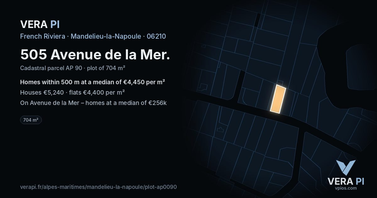 505 Avenue de la Mer, Mandelieu-la-Napoule at night – the plot lit, the parcels around coloured by the prices near them