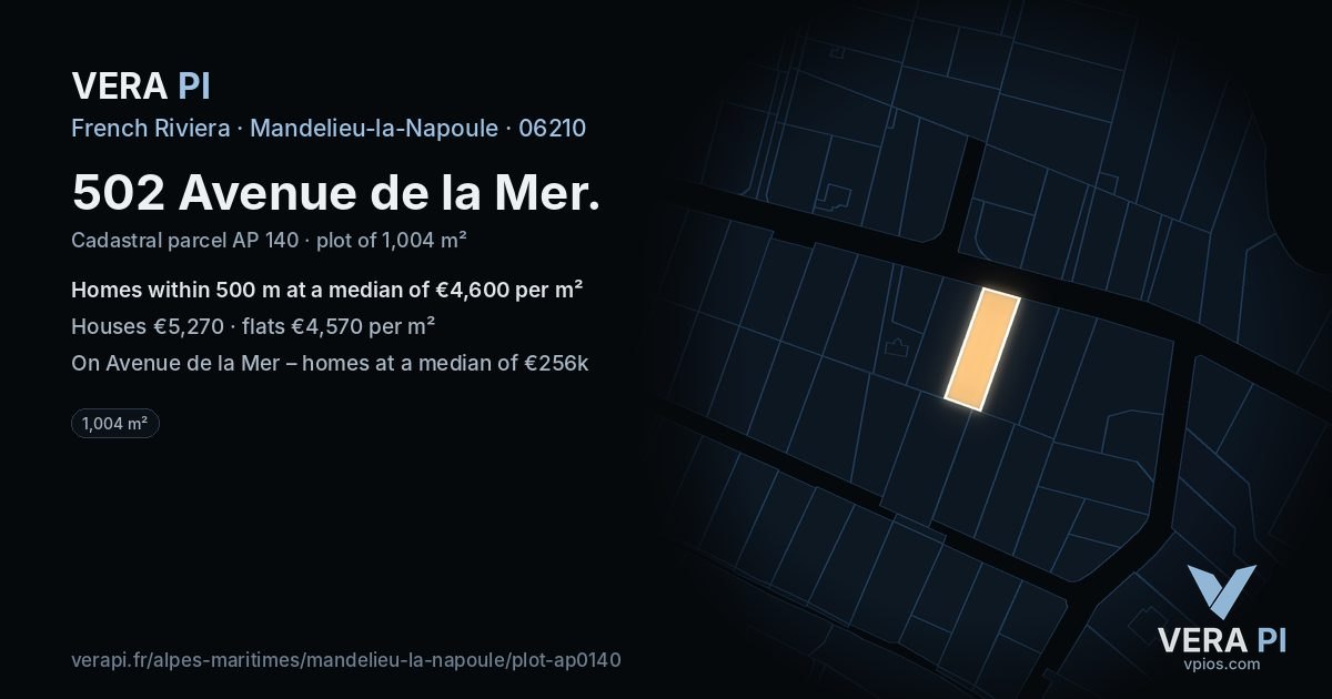 502 Avenue de la Mer, Mandelieu-la-Napoule at night – the plot lit, the parcels around coloured by the prices near them