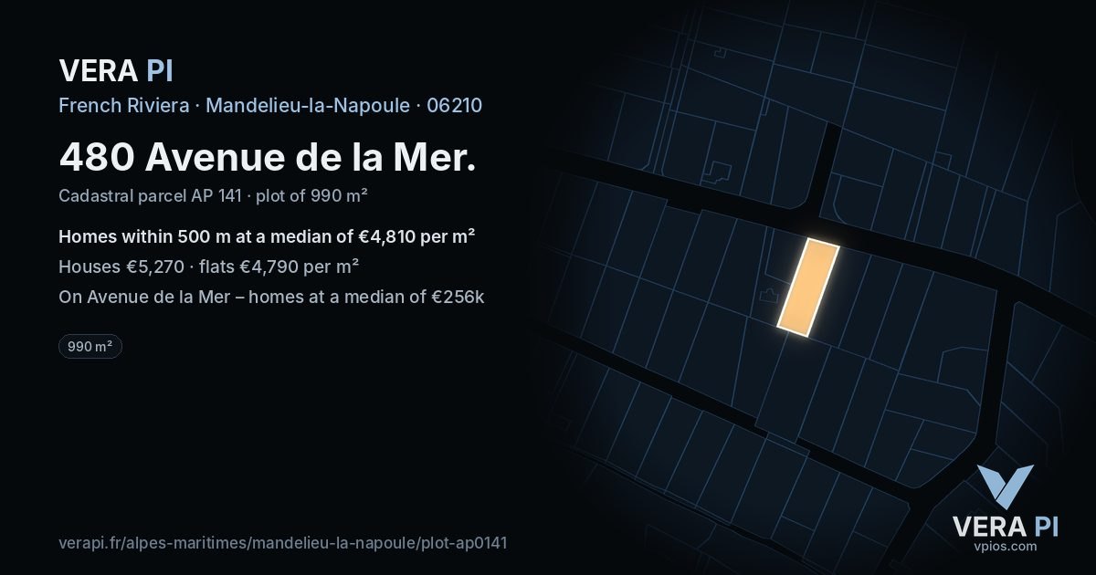 480 Avenue de la Mer, Mandelieu-la-Napoule at night – the plot lit, the parcels around coloured by the prices near them