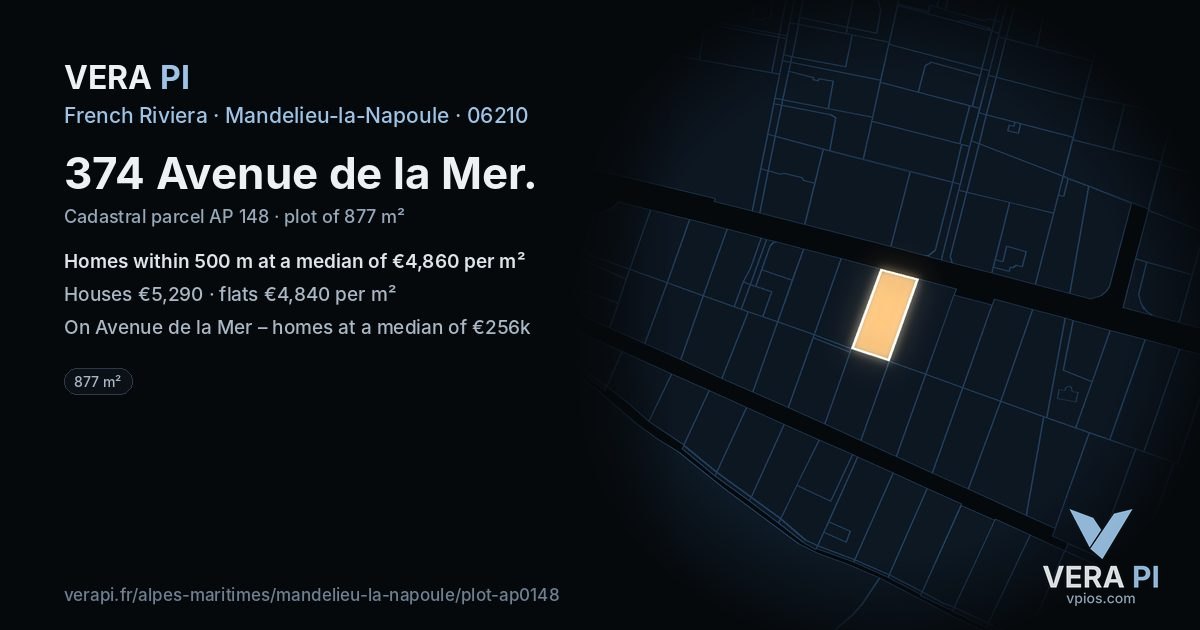 374 Avenue de la Mer, Mandelieu-la-Napoule at night – the plot lit, the parcels around coloured by the prices near them
