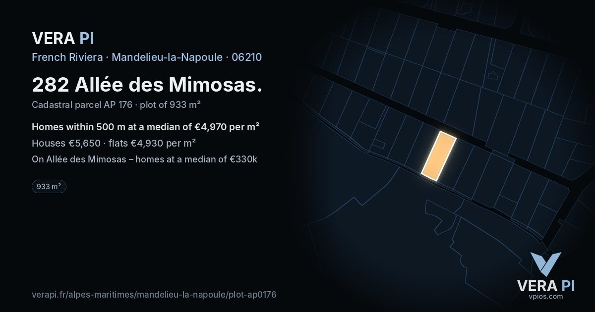282 Allée des Mimosas, Mandelieu-la-Napoule at night – the plot lit, the parcels around coloured by the prices near them