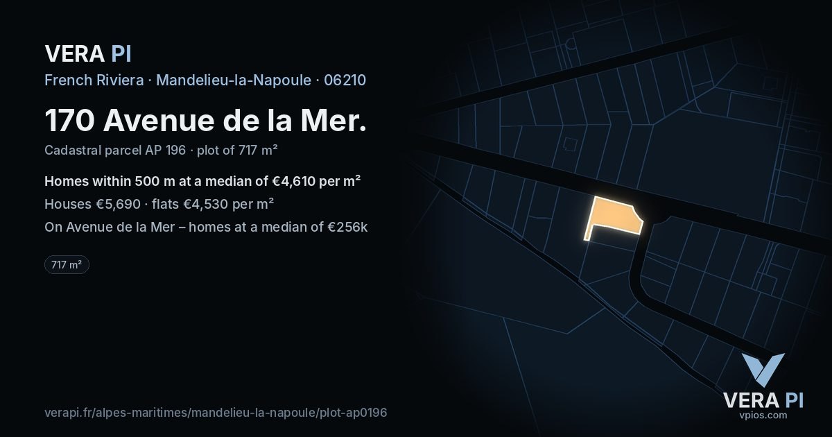 170 Avenue de la Mer, Mandelieu-la-Napoule at night – the plot lit, the parcels around coloured by the prices near them