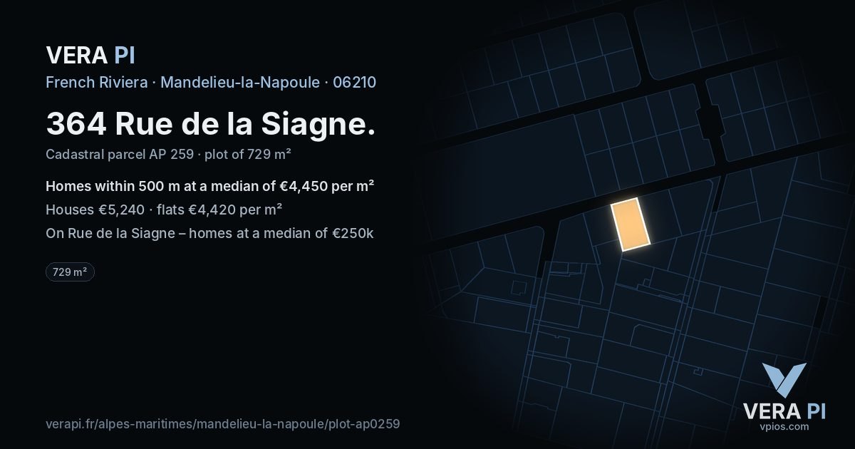 364 Rue de la Siagne, Mandelieu-la-Napoule at night – the plot lit, the parcels around coloured by the prices near them
