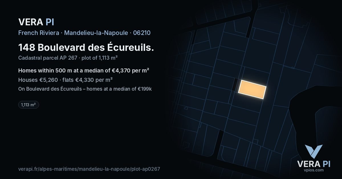 148 Boulevard des Écureuils, Mandelieu-la-Napoule at night – the plot lit, the parcels around coloured by the prices near them