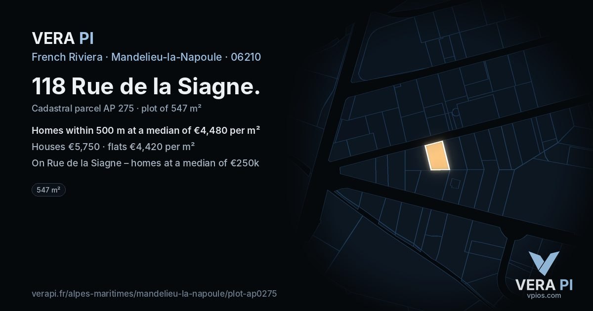 118 Rue de la Siagne, Mandelieu-la-Napoule at night – the plot lit, the parcels around coloured by the prices near them