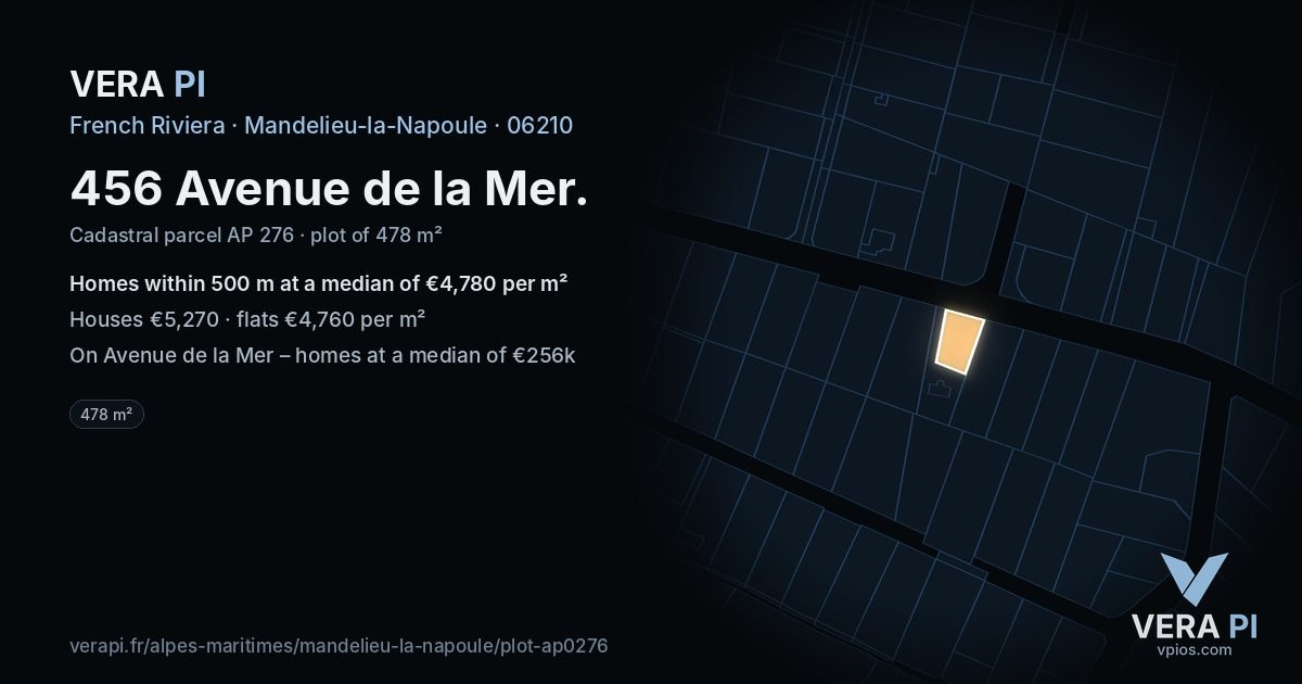 456 Avenue de la Mer, Mandelieu-la-Napoule at night – the plot lit, the parcels around coloured by the prices near them