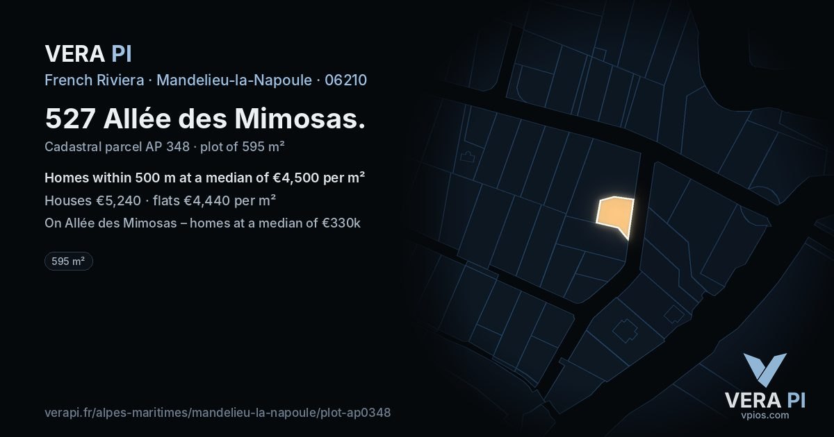 527 Allée des Mimosas, Mandelieu-la-Napoule at night – the plot lit, the parcels around coloured by the prices near them