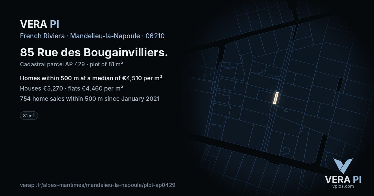 85 Rue des Bougainvilliers, Mandelieu-la-Napoule at night – the plot lit, the parcels around coloured by the prices near them