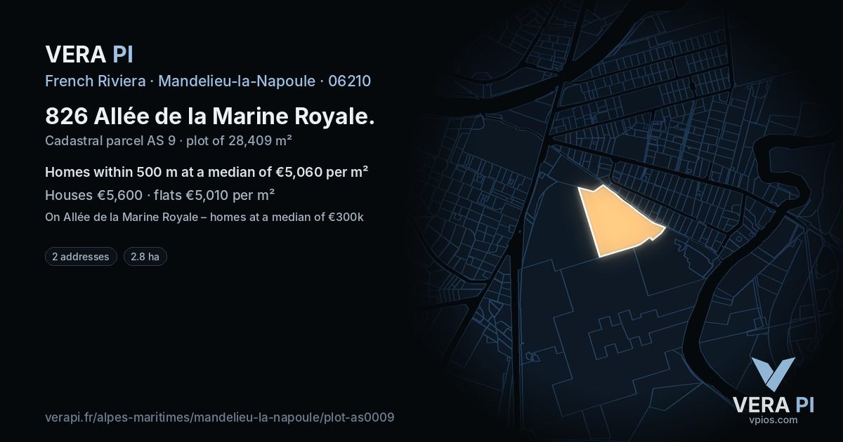 826 Allée de la Marine Royale, Mandelieu-la-Napoule at night – the plot lit, the parcels around coloured by the prices near them