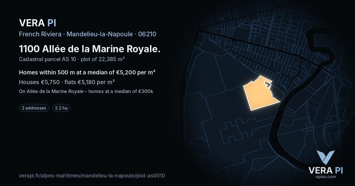 1100 Allée de la Marine Royale, Mandelieu-la-Napoule at night – the plot lit, the parcels around coloured by the prices near them