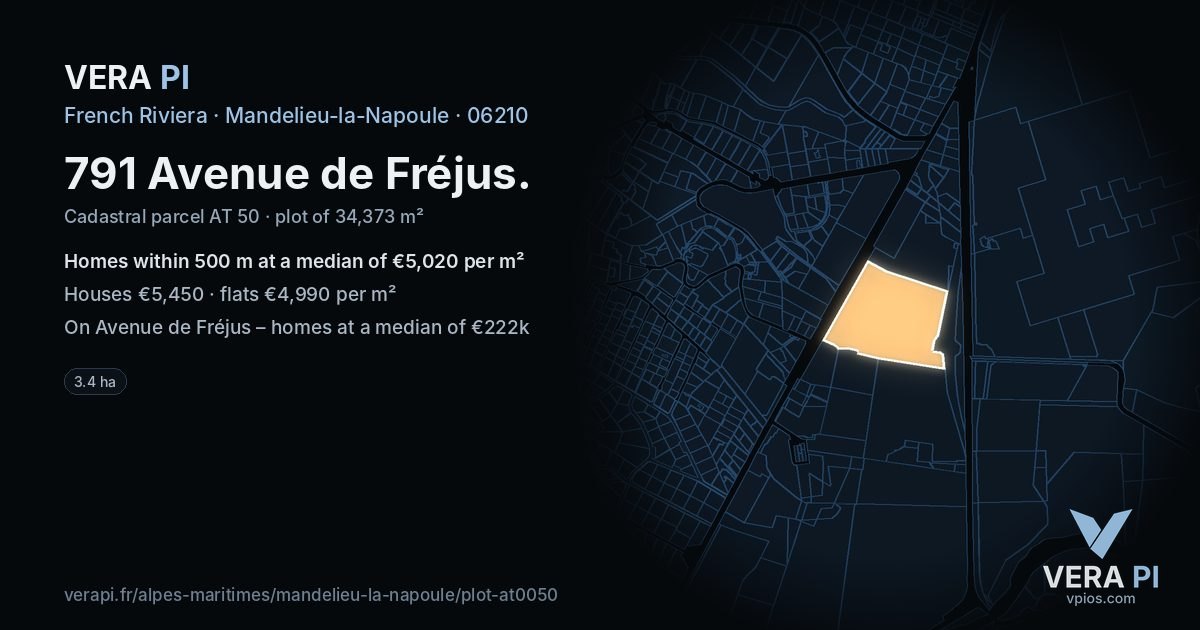 791 Avenue de Fréjus, Mandelieu-la-Napoule at night – the plot lit, the parcels around coloured by the prices near them