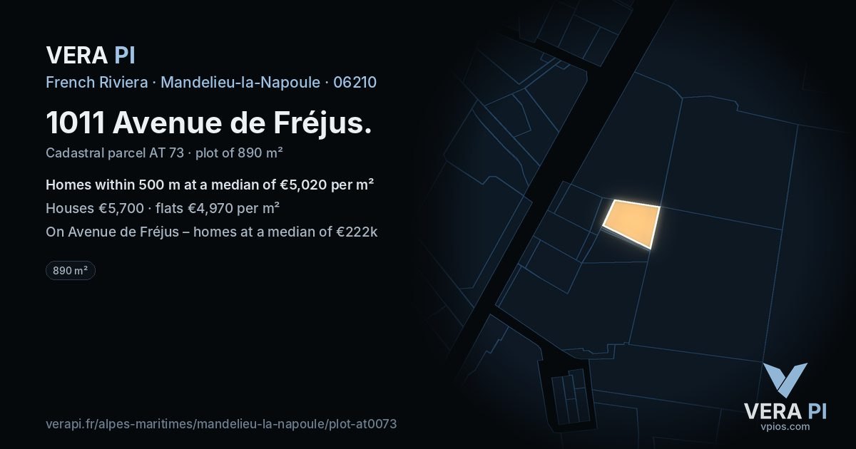 1011 Avenue de Fréjus, Mandelieu-la-Napoule at night – the plot lit, the parcels around coloured by the prices near them