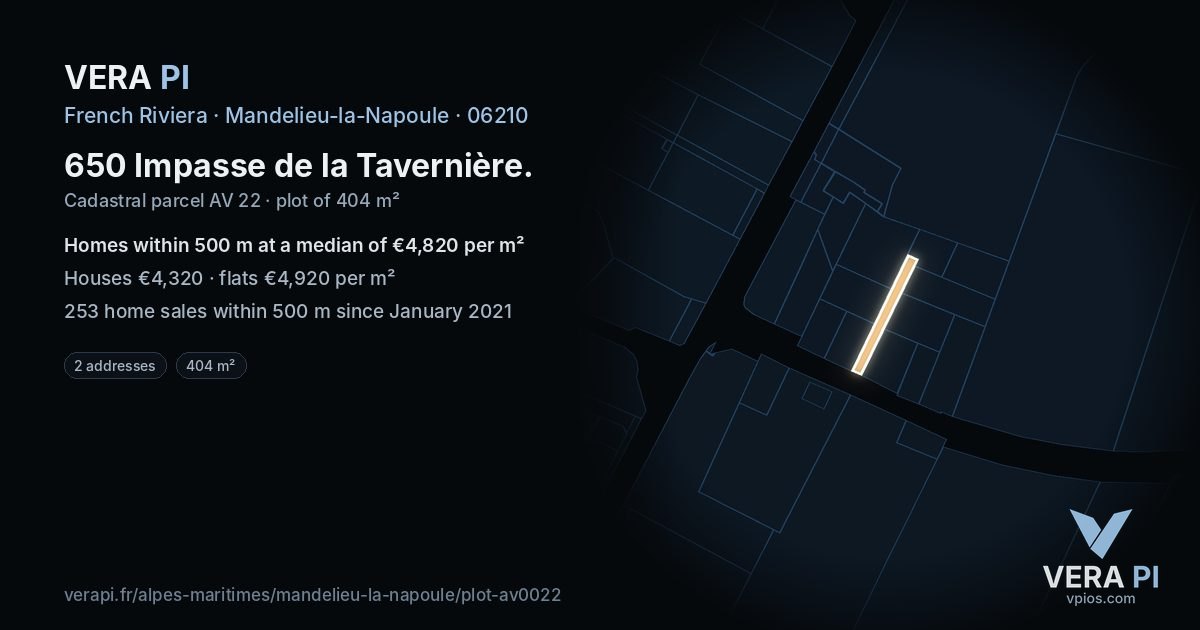 650 Impasse de la Tavernière, Mandelieu-la-Napoule at night – the plot lit, the parcels around coloured by the prices near them