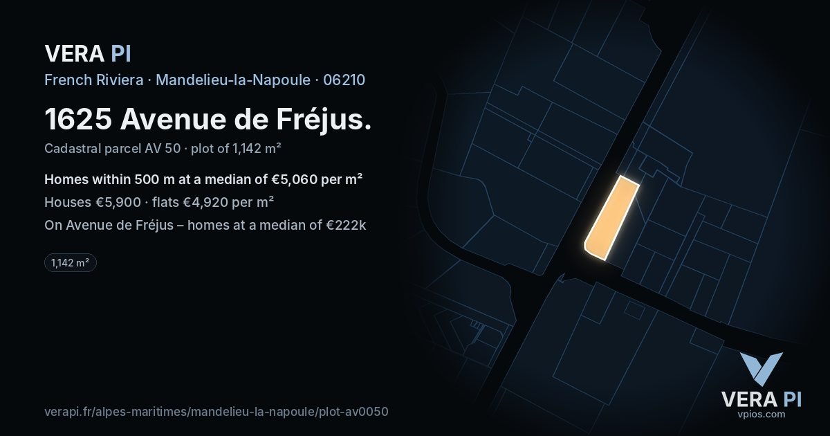 1625 Avenue de Fréjus, Mandelieu-la-Napoule at night – the plot lit, the parcels around coloured by the prices near them