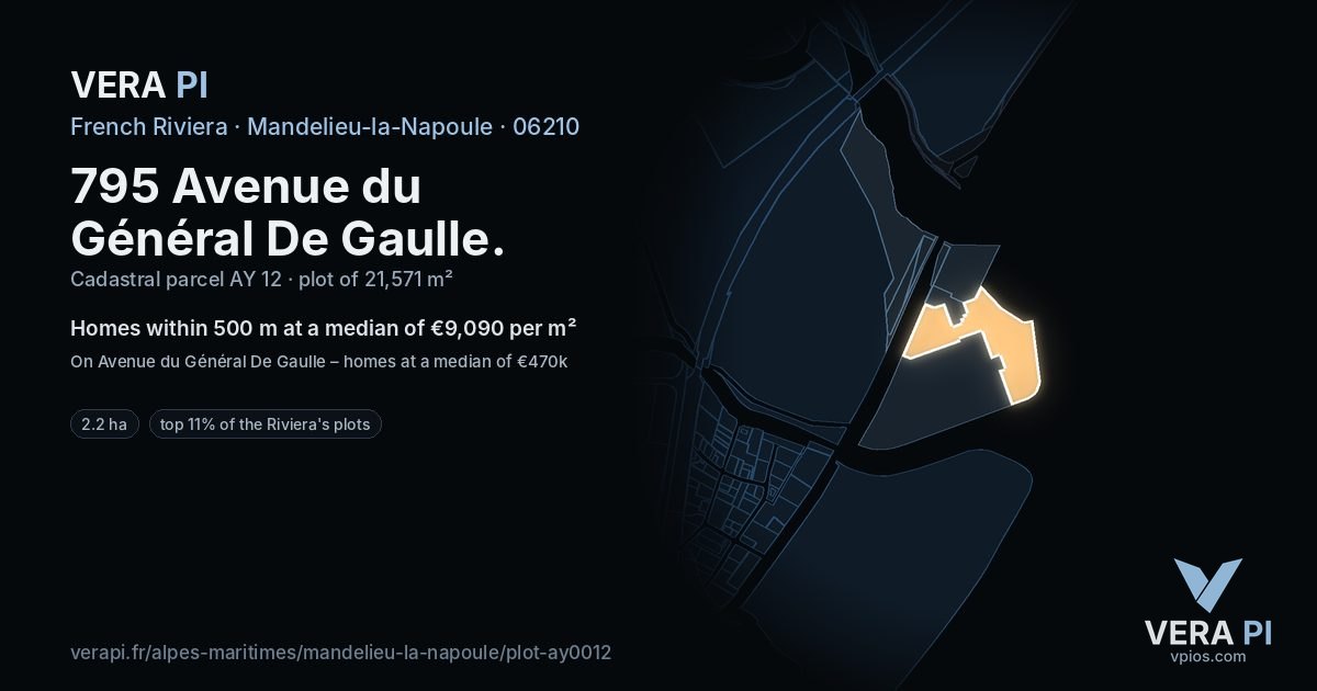 795 Avenue du Général De Gaulle, Mandelieu-la-Napoule at night – the plot lit, the parcels around coloured by the prices near them