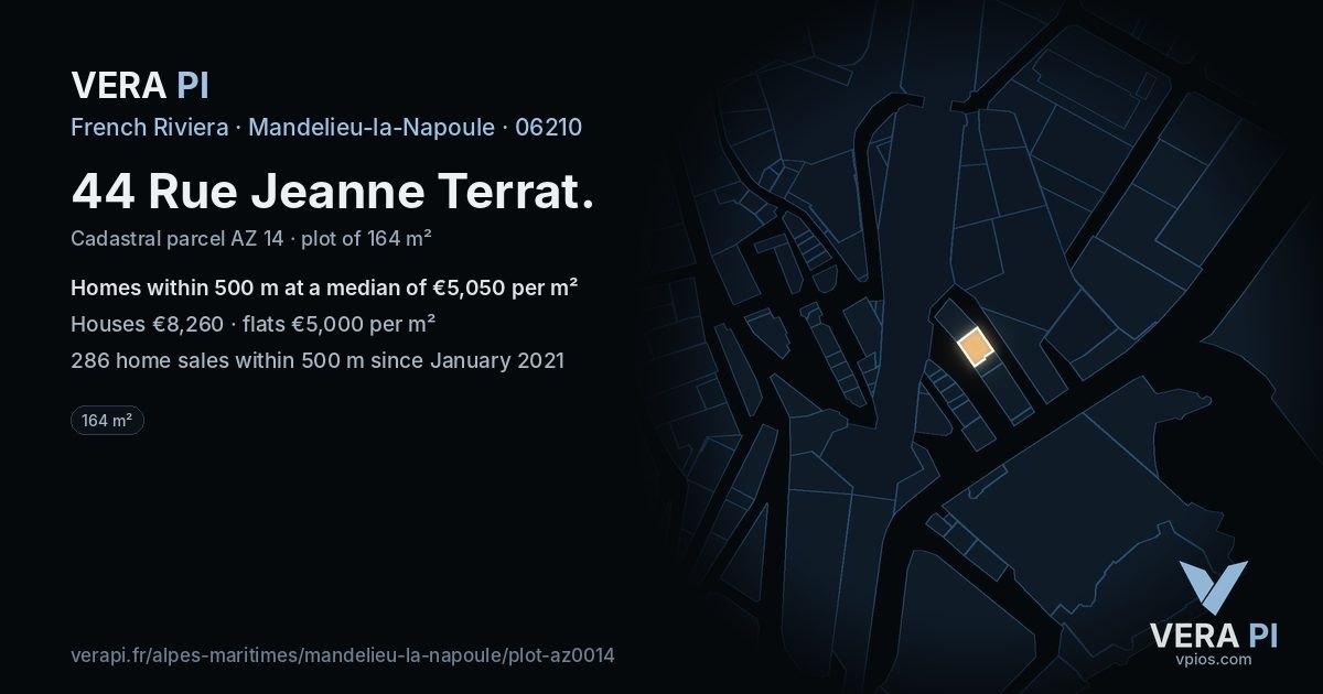 44 Rue Jeanne Terrat, Mandelieu-la-Napoule at night – the plot lit, the parcels around coloured by the prices near them