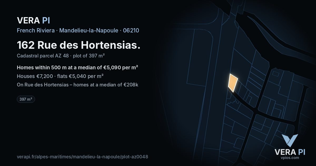 162 Rue des Hortensias, Mandelieu-la-Napoule at night – the plot lit, the parcels around coloured by the prices near them